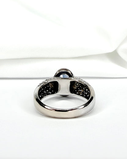 Bague Jonc Saphir 1.90 carat &amp; 62 Diamants “Roxie” - Elliade Paris