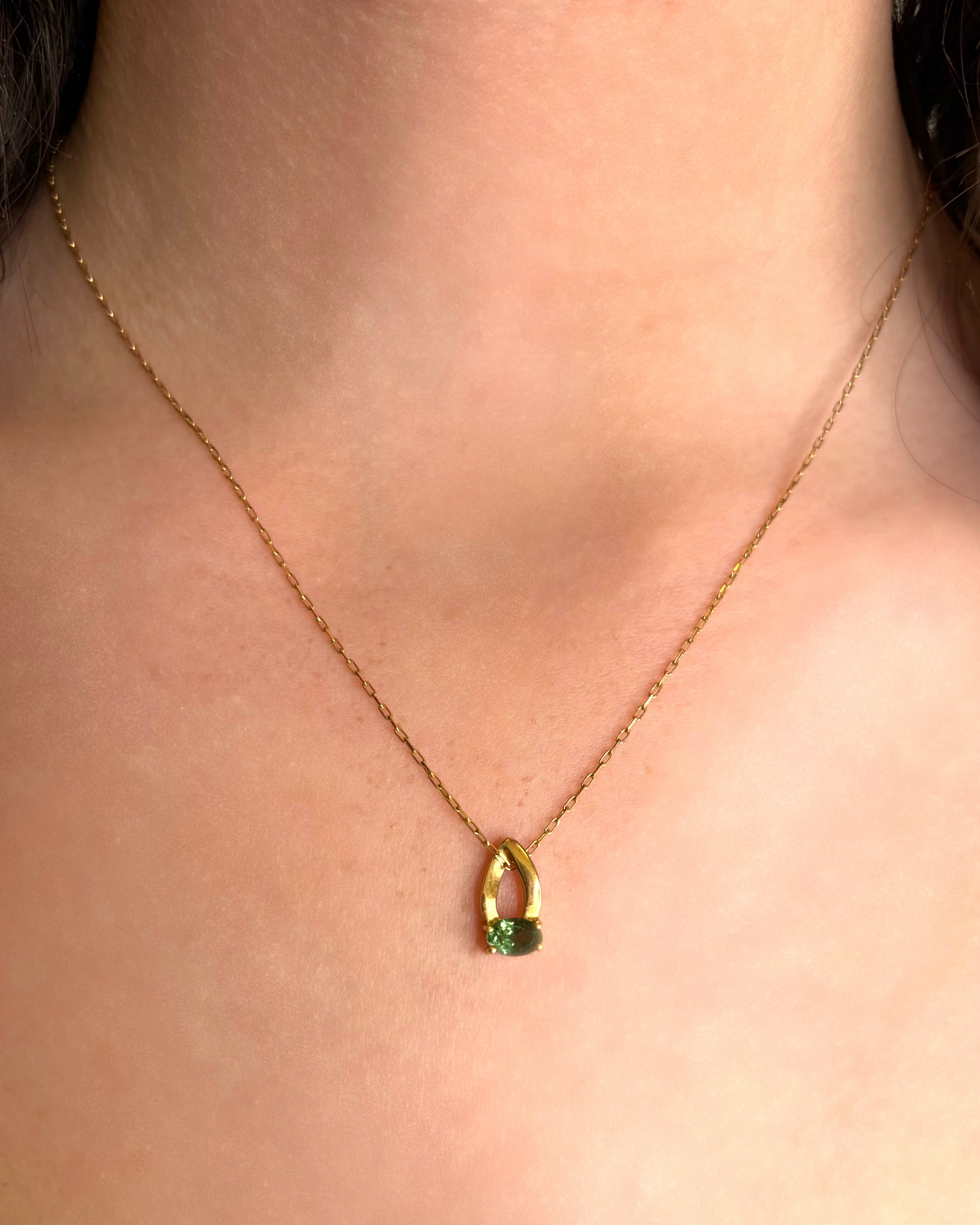Collier Saphir Vert 0.55 carat "Mylène" - Elliade Paris