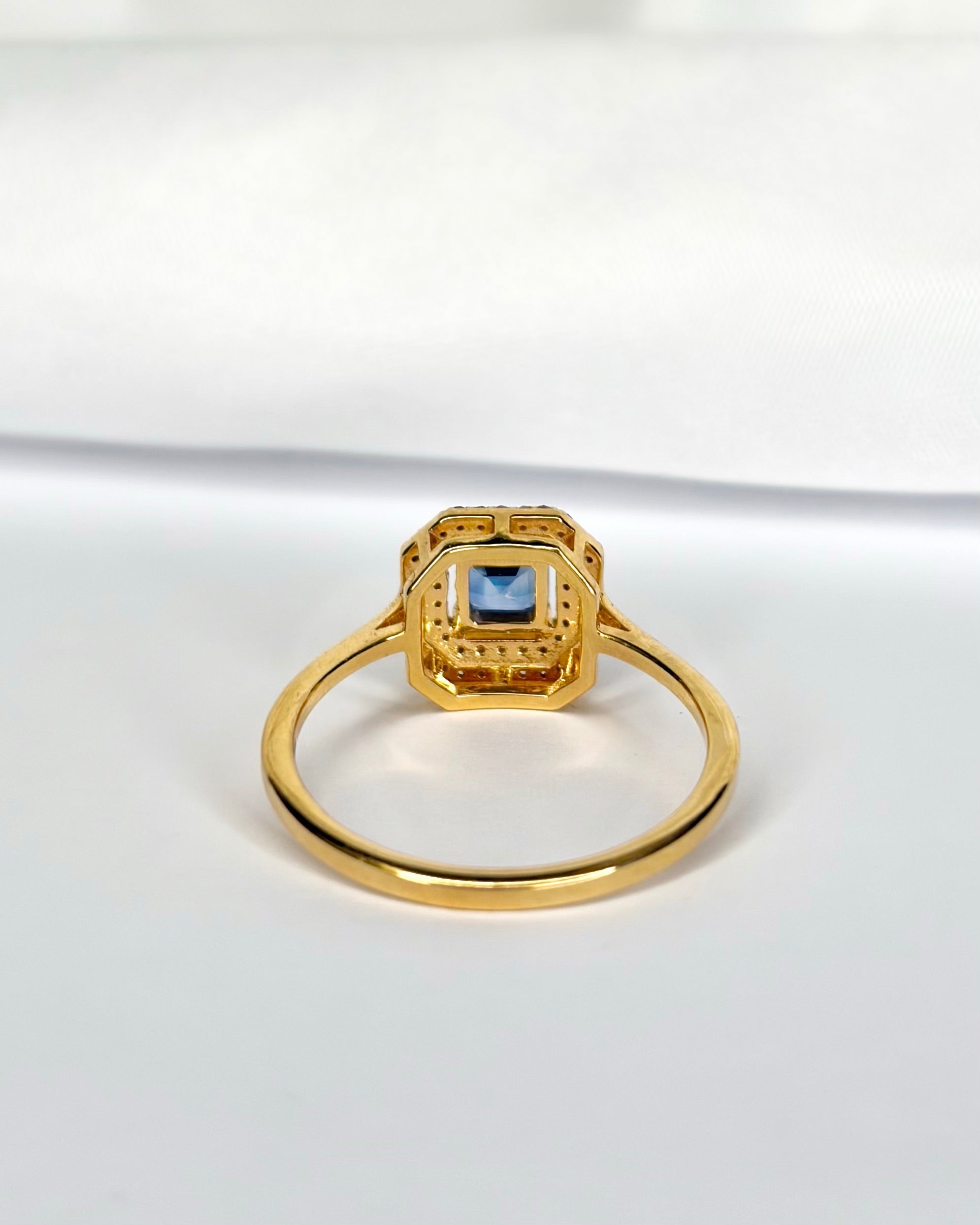Bague Style Art Déco Saphir et Diamants "Sophia" - Lyon - Elliade Paris