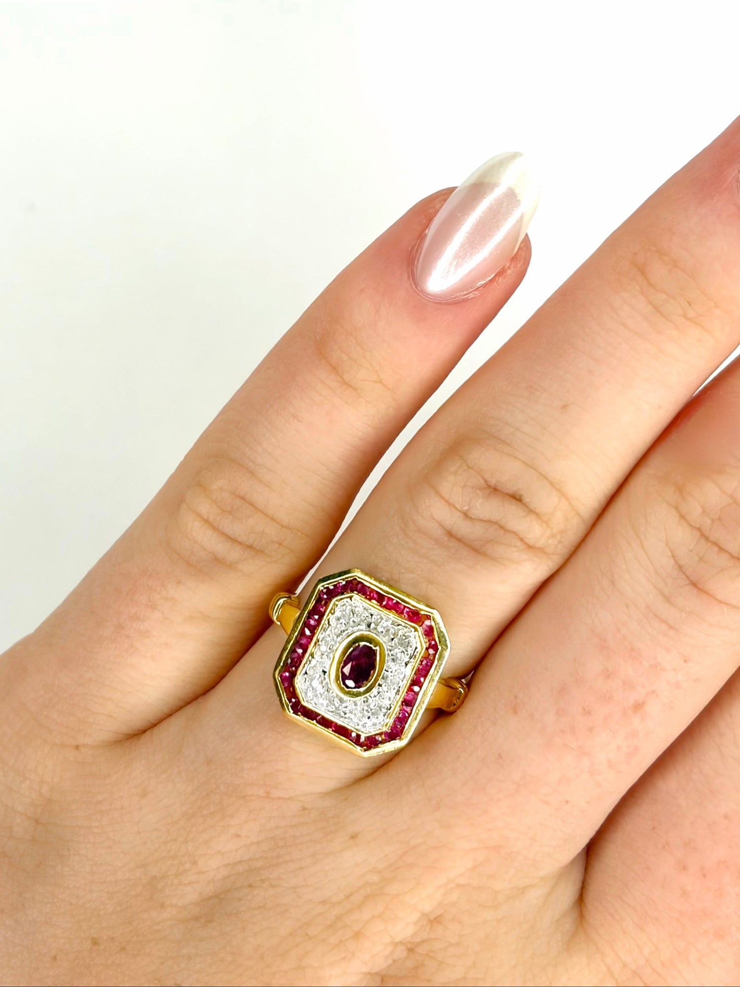 Bague art déco rubis et diamants "Céleste" - Lyon - Elliade Paris