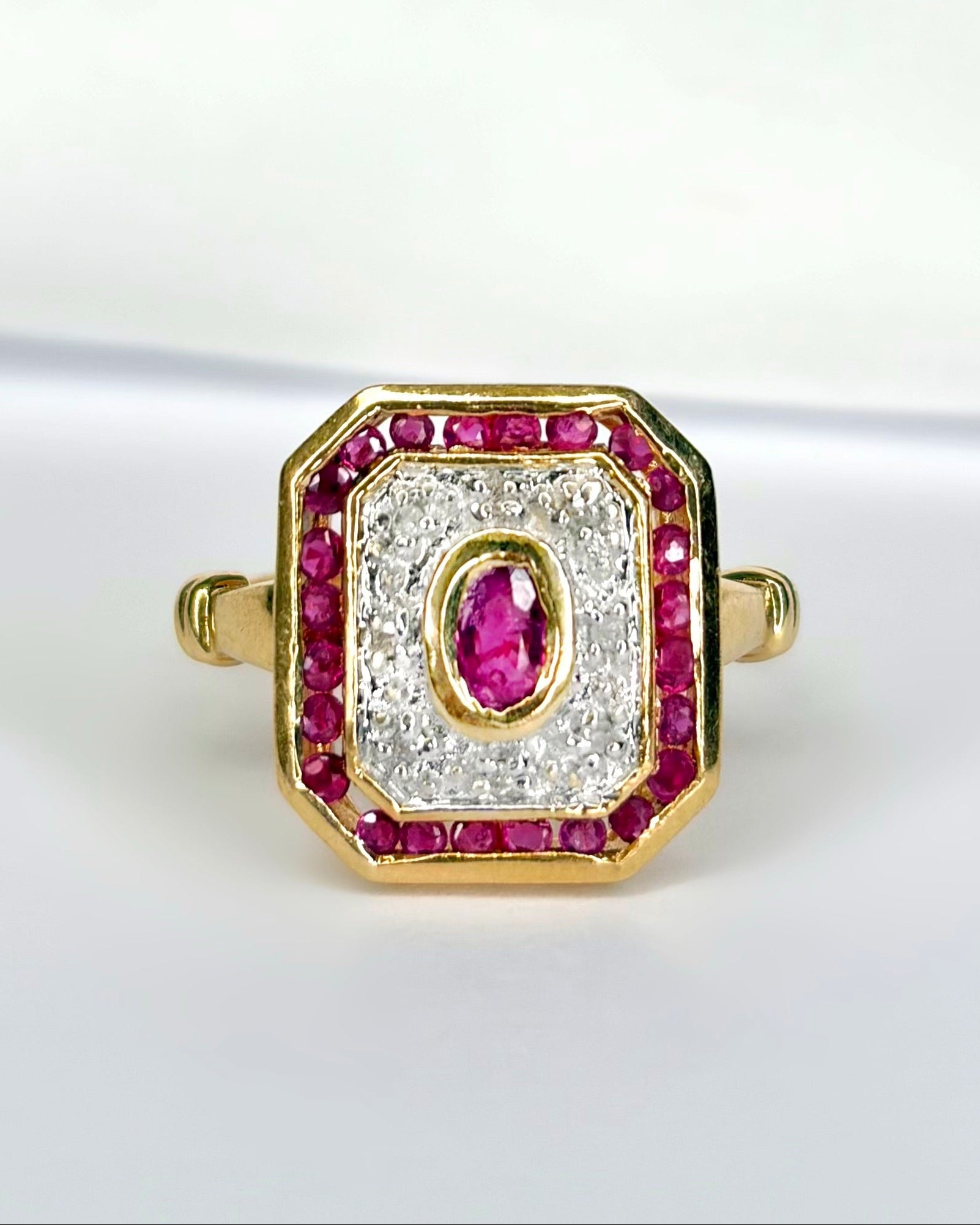 Bague art déco rubis et diamants "Céleste" - Lyon - Elliade Paris