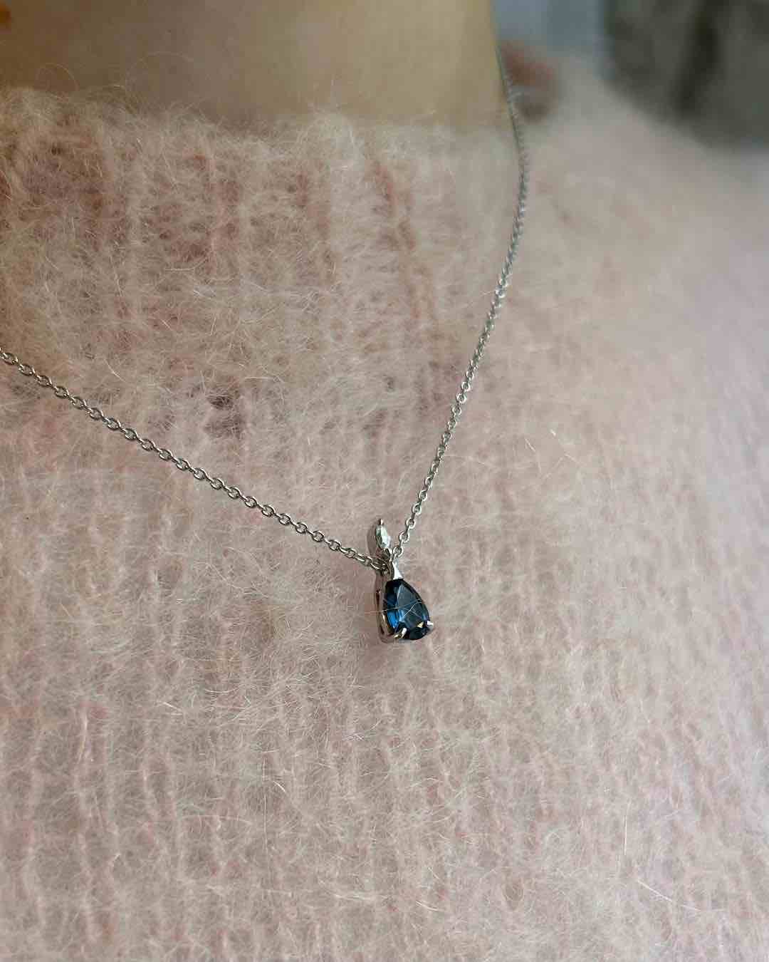 Collier Saphir 0.70 carat &amp; Diamant "Pascaline"