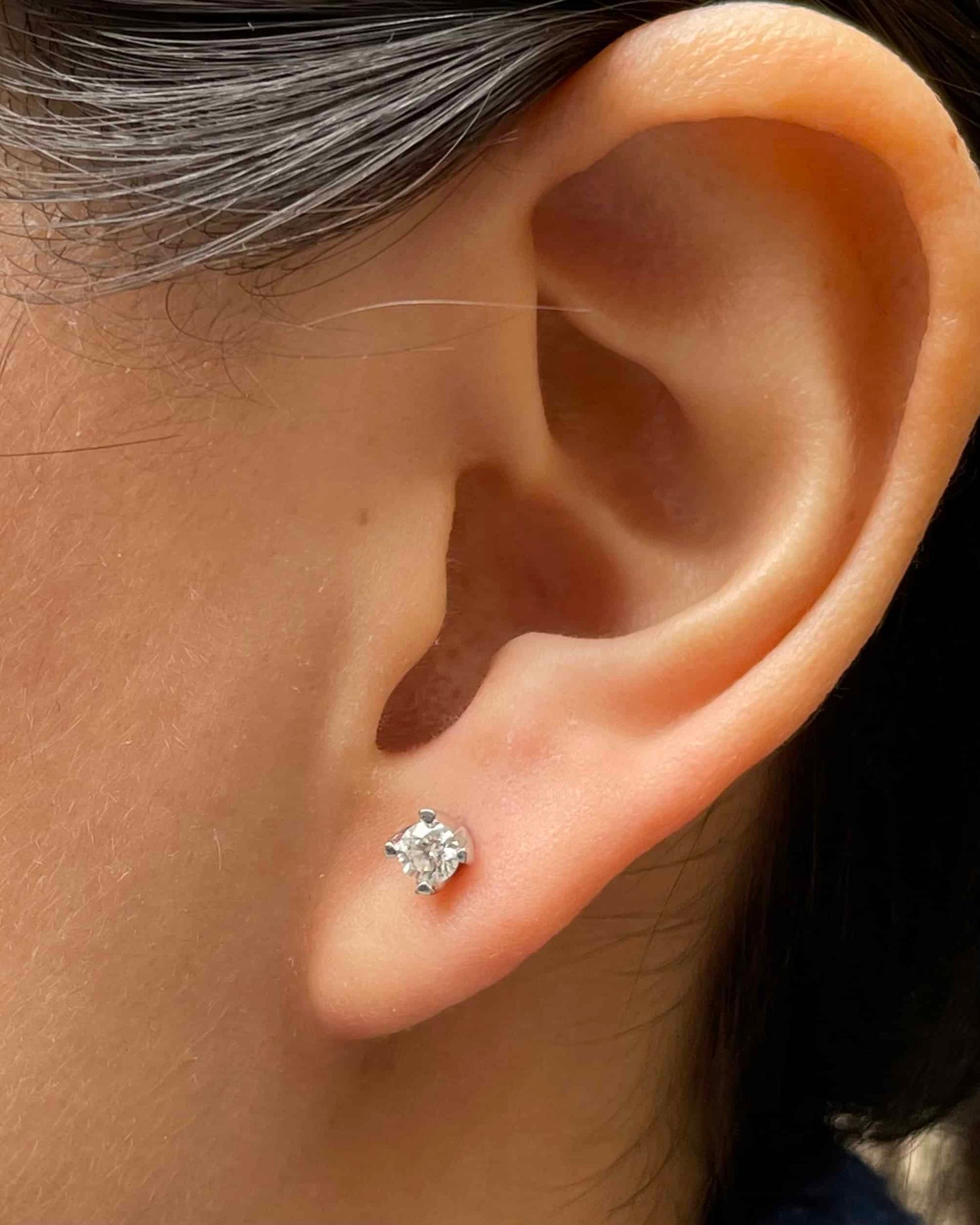 Vintage Diamond Earrings 0.40 carat "Margo"