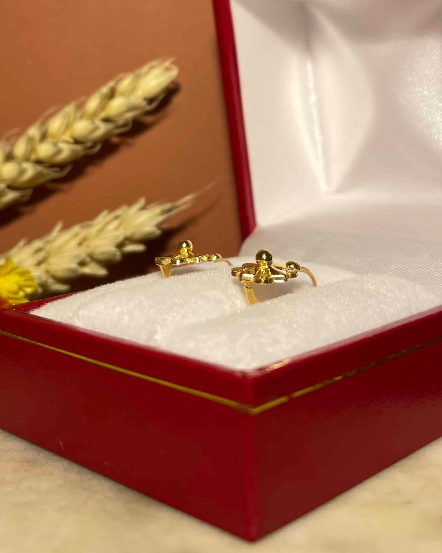Dormeuses Vintage or jaune et vert 18 carats "Kinsley"