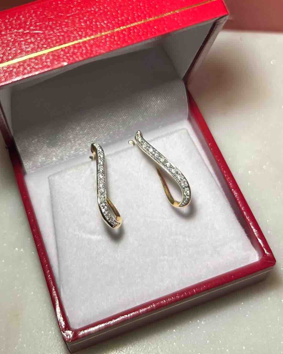 &quot;Jasmine&quot; 20 Diamond River Earrings