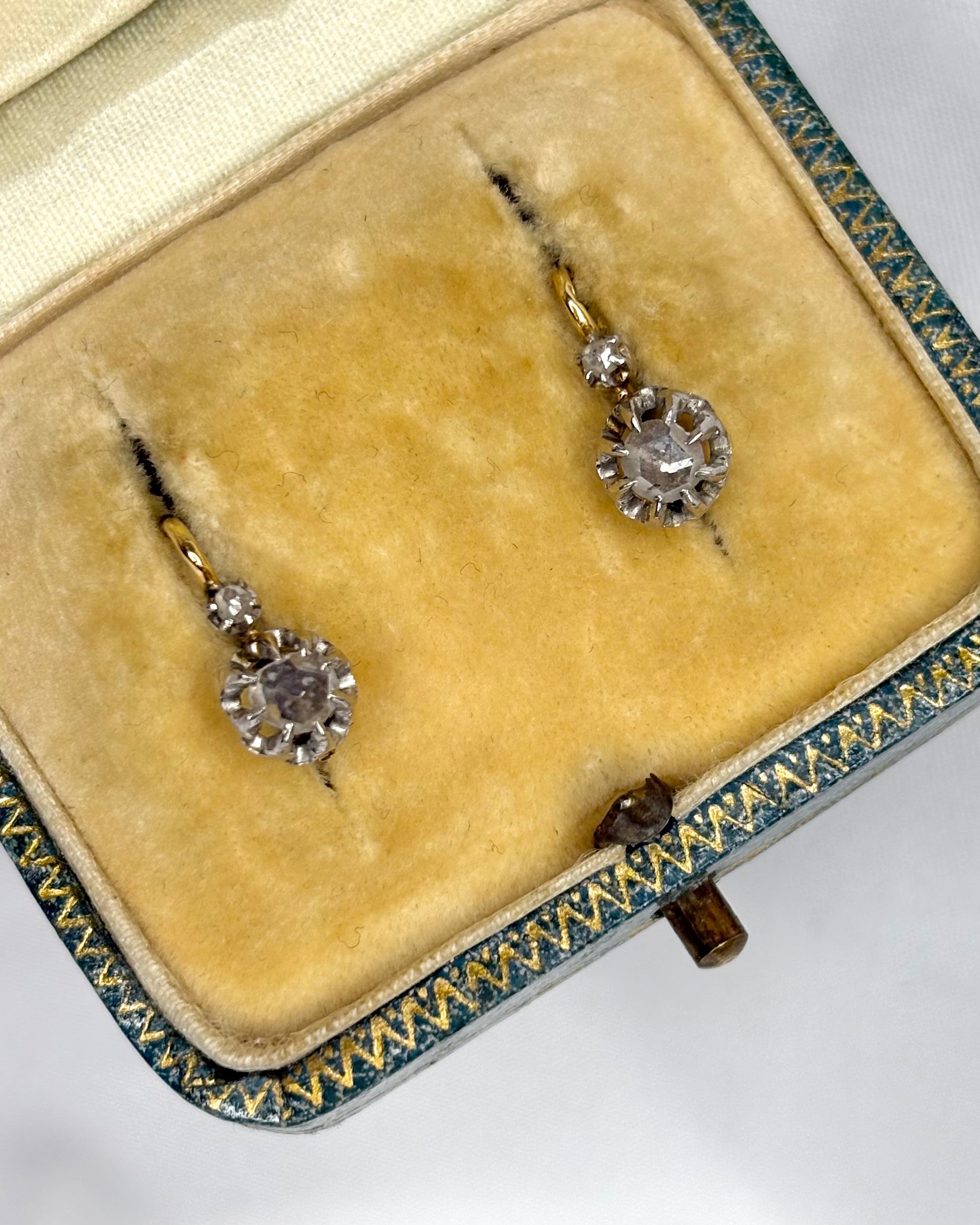 Pendientes Dormilones de Diamantes "Gianna"