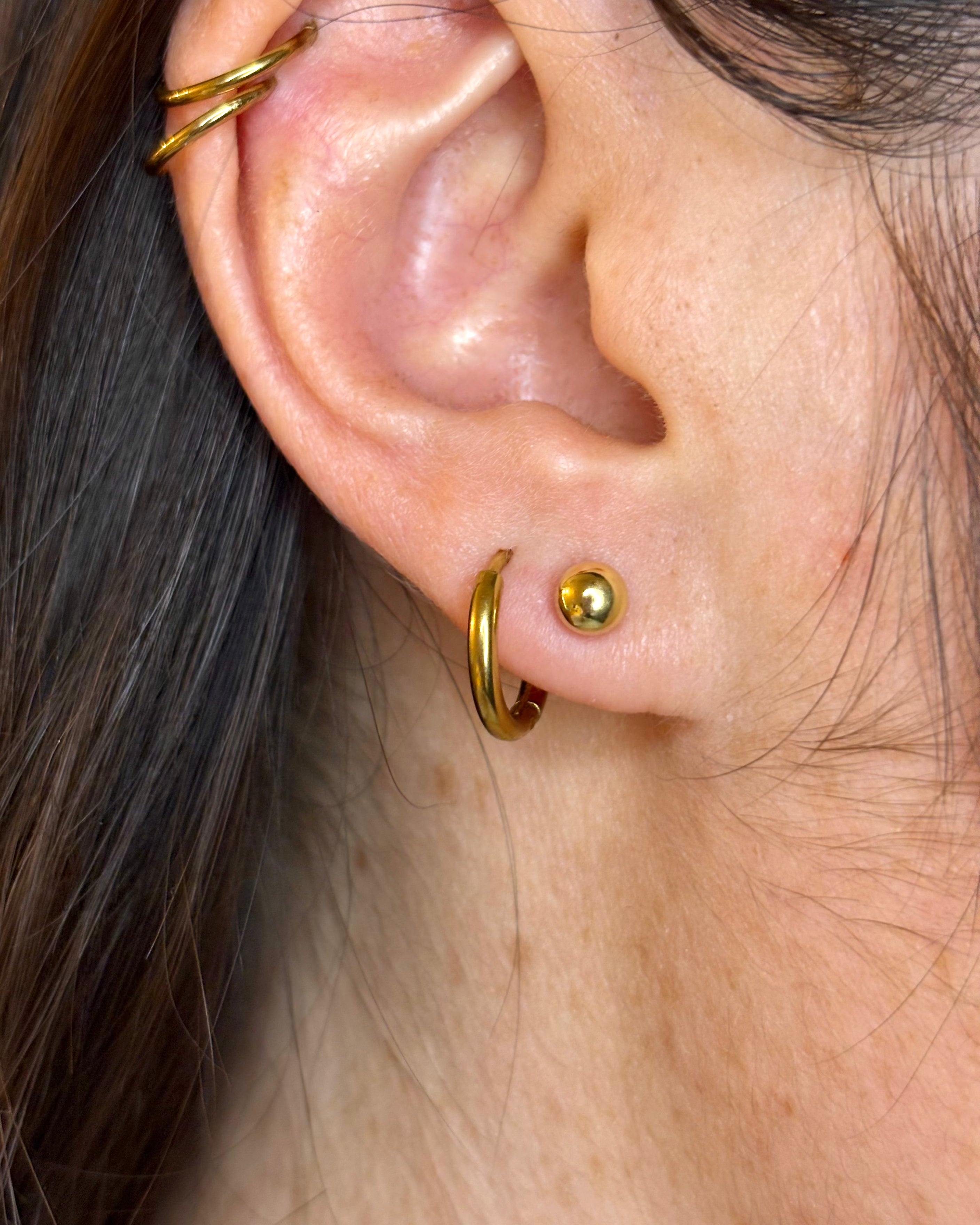 Pendientes de botón de oro amarillo "Mina"