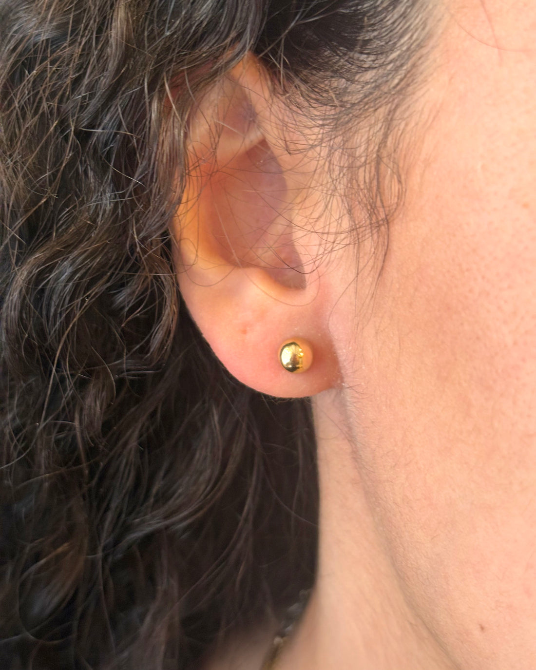 Yellow Gold Stud Earrings "Véronika"