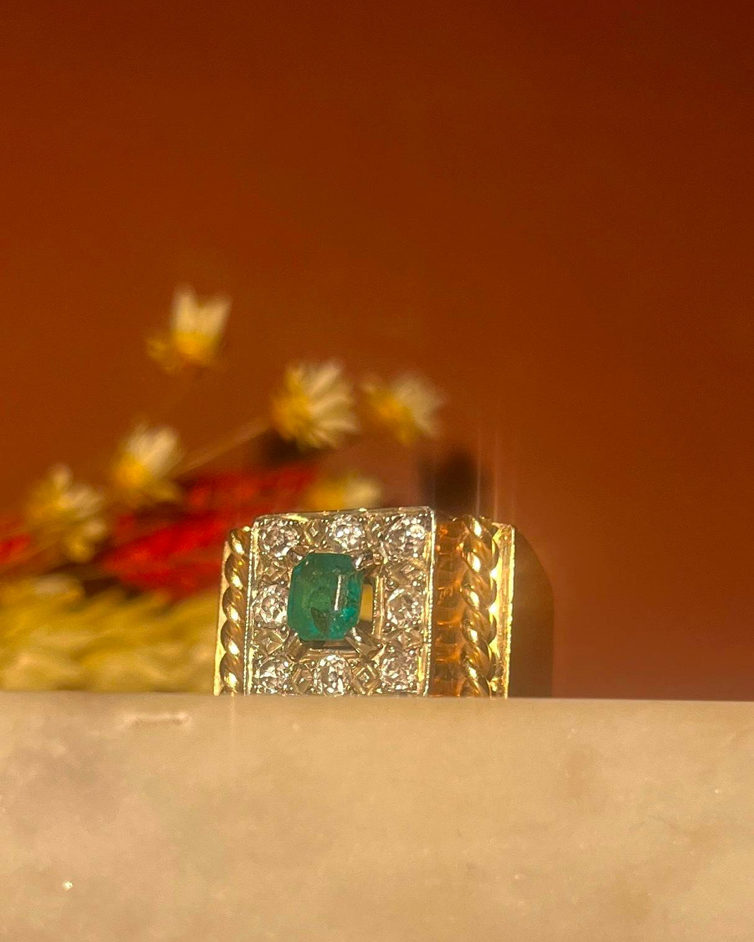 Bague Tank Emeraude &amp; Diamants &quot;Vanathy&quot;