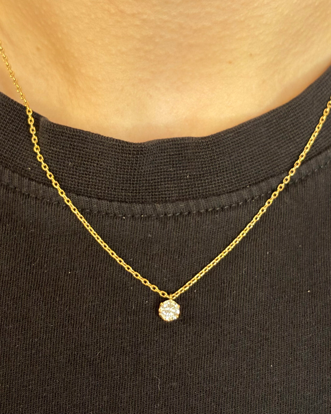 Diamond Necklace 0.33 carat &amp; 18 carat gold "Mina"