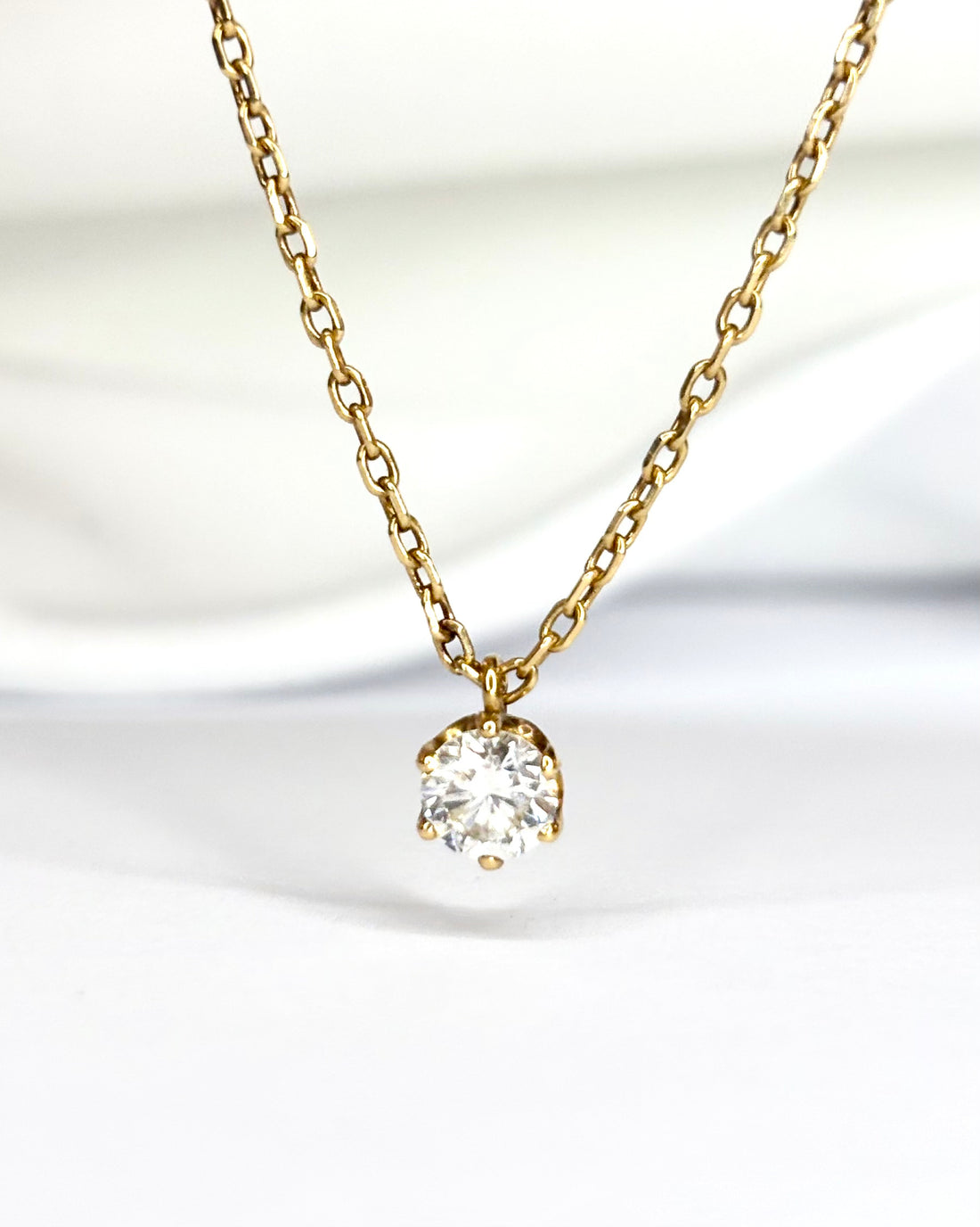 Diamond Necklace 0.33 carat &amp; 18 carat gold "Mina"