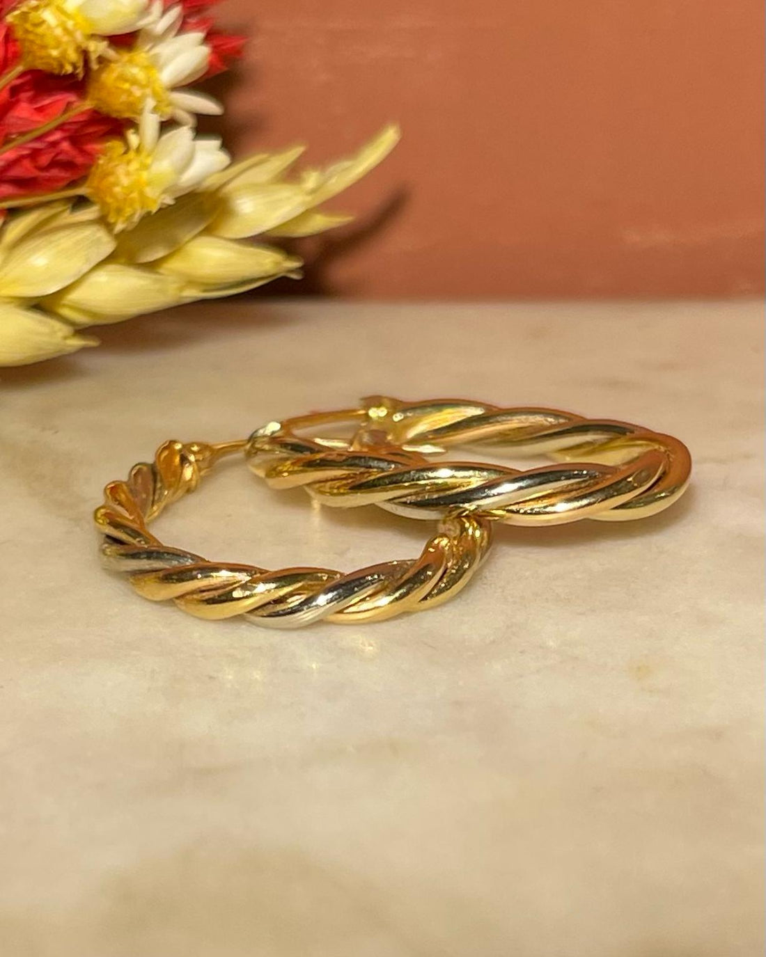 Pendientes vintage de aro trenzado de tres piezas doradas "Meryl"