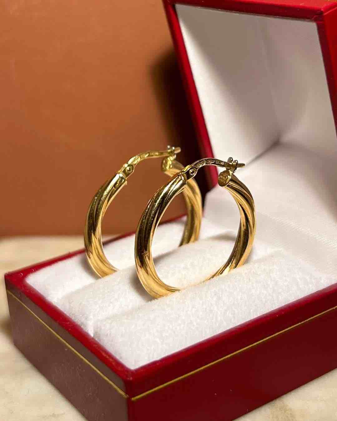 Pendientes de aro vintage de oro trenzado &quot;Aurora&quot;
