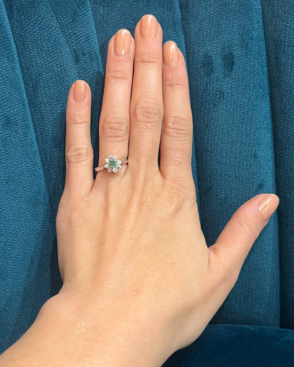 Bague Marguerite émeraude &amp; diamants &quot;Ailis&quot;
