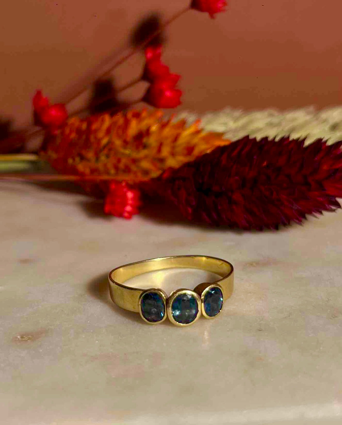 Bague vintage Trilogie Saphirs &quot;Josianne&quot;