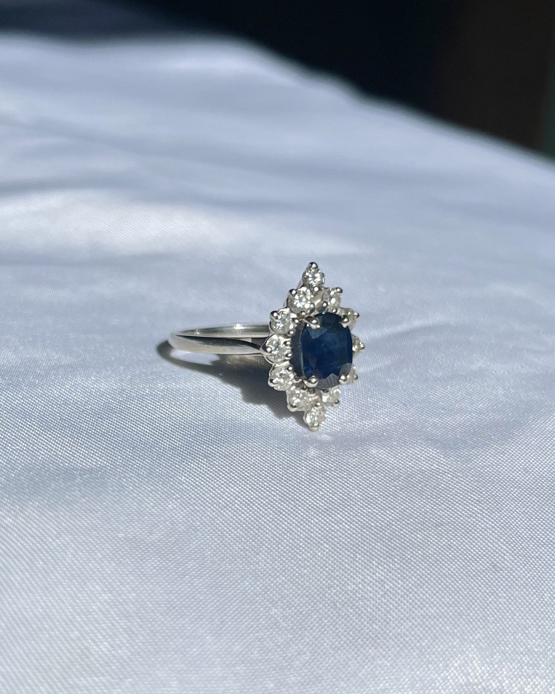 Bague Marguerite Saphir &amp; Diamants &quot;Lys&quot;