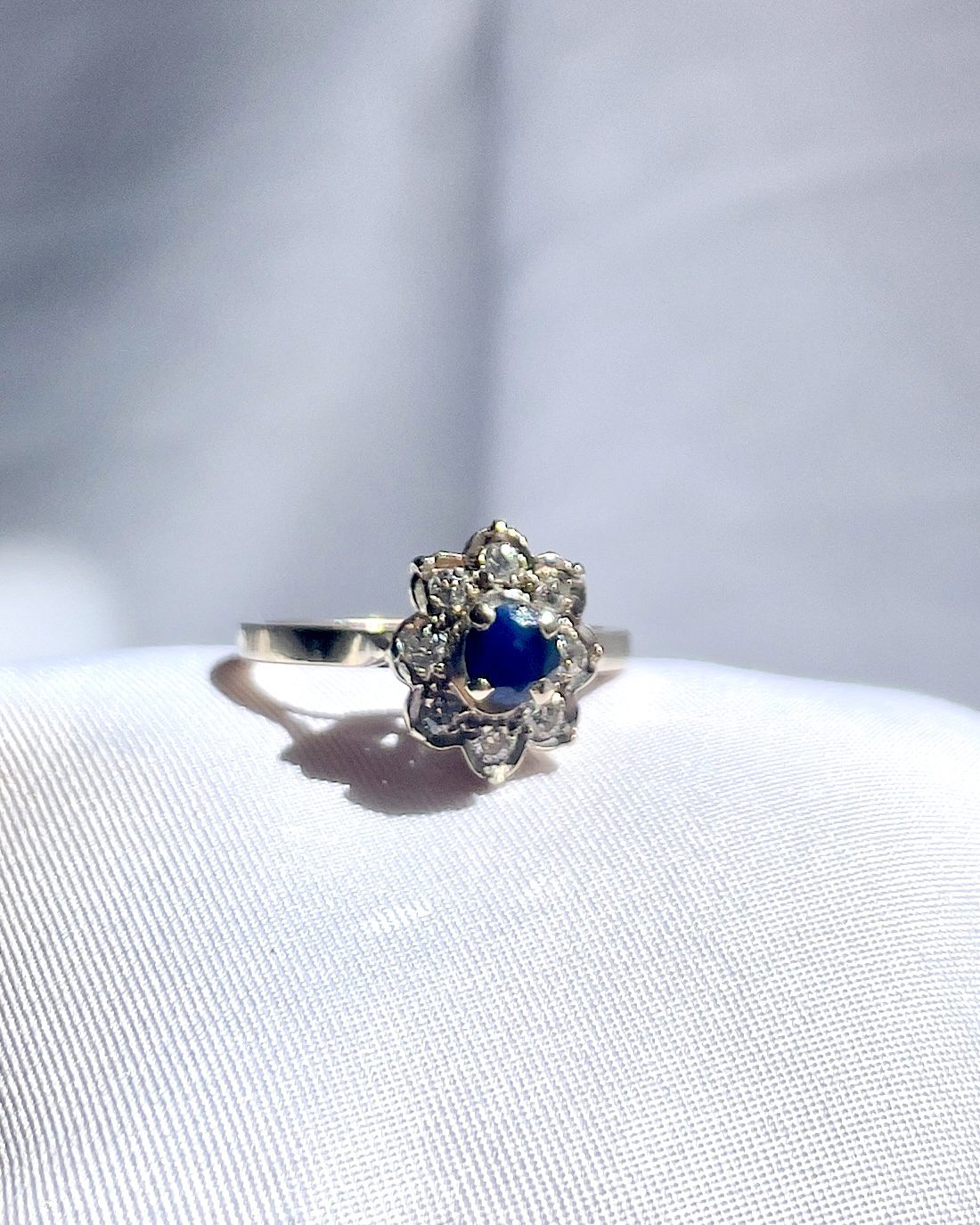Bague Vintage Marguerite Saphir &quot;Malika&quot;