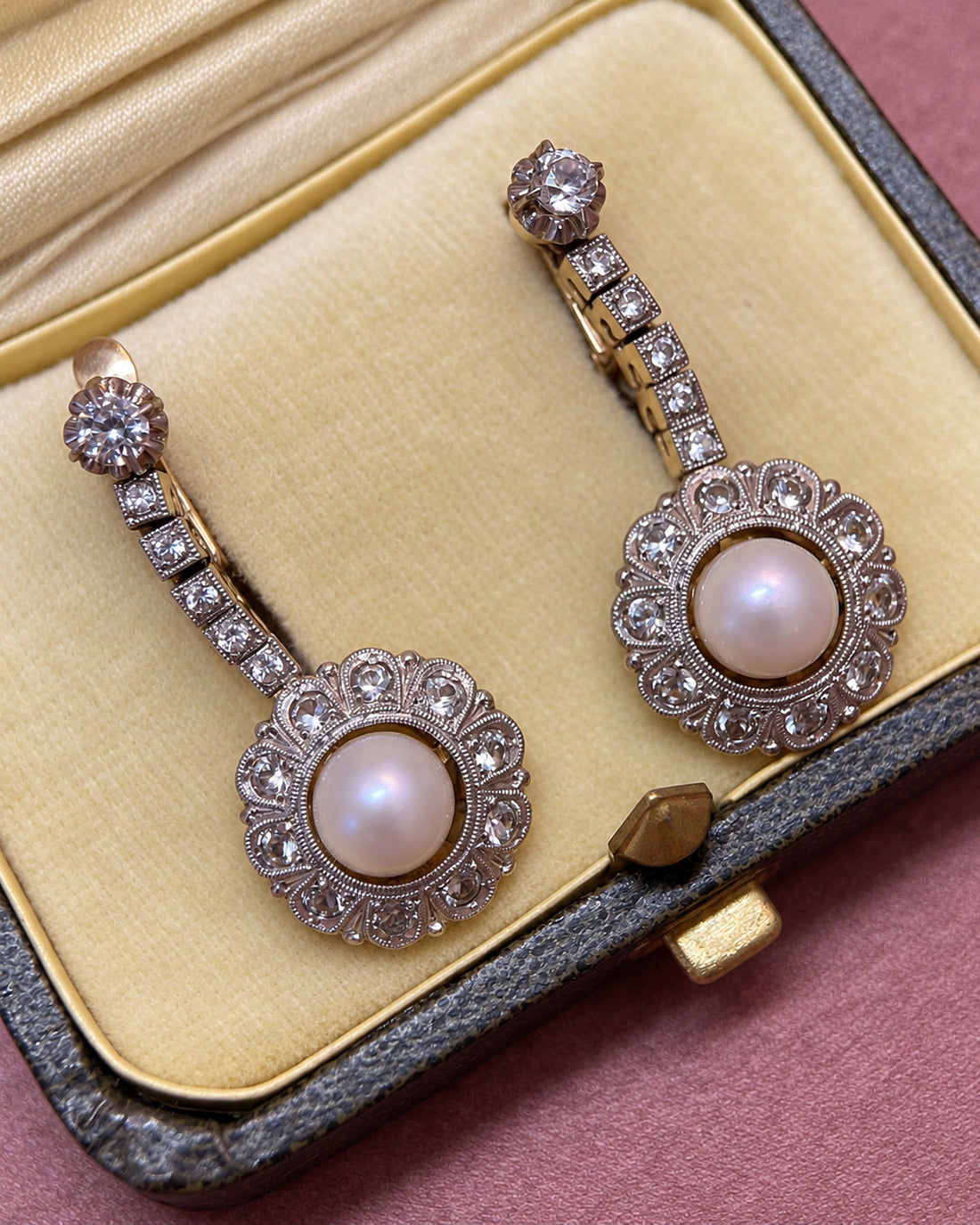 Dormeuses Perles &amp; Topazes Blanches 1.64 carat 6g "Leslie"