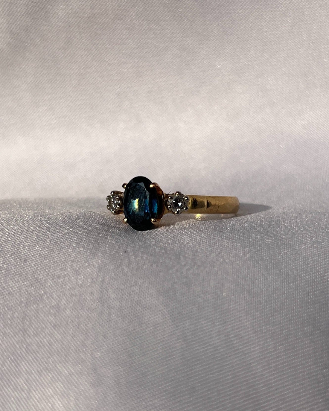 Anillo trilogía de zafiros y diamantes &quot;Florence&quot;