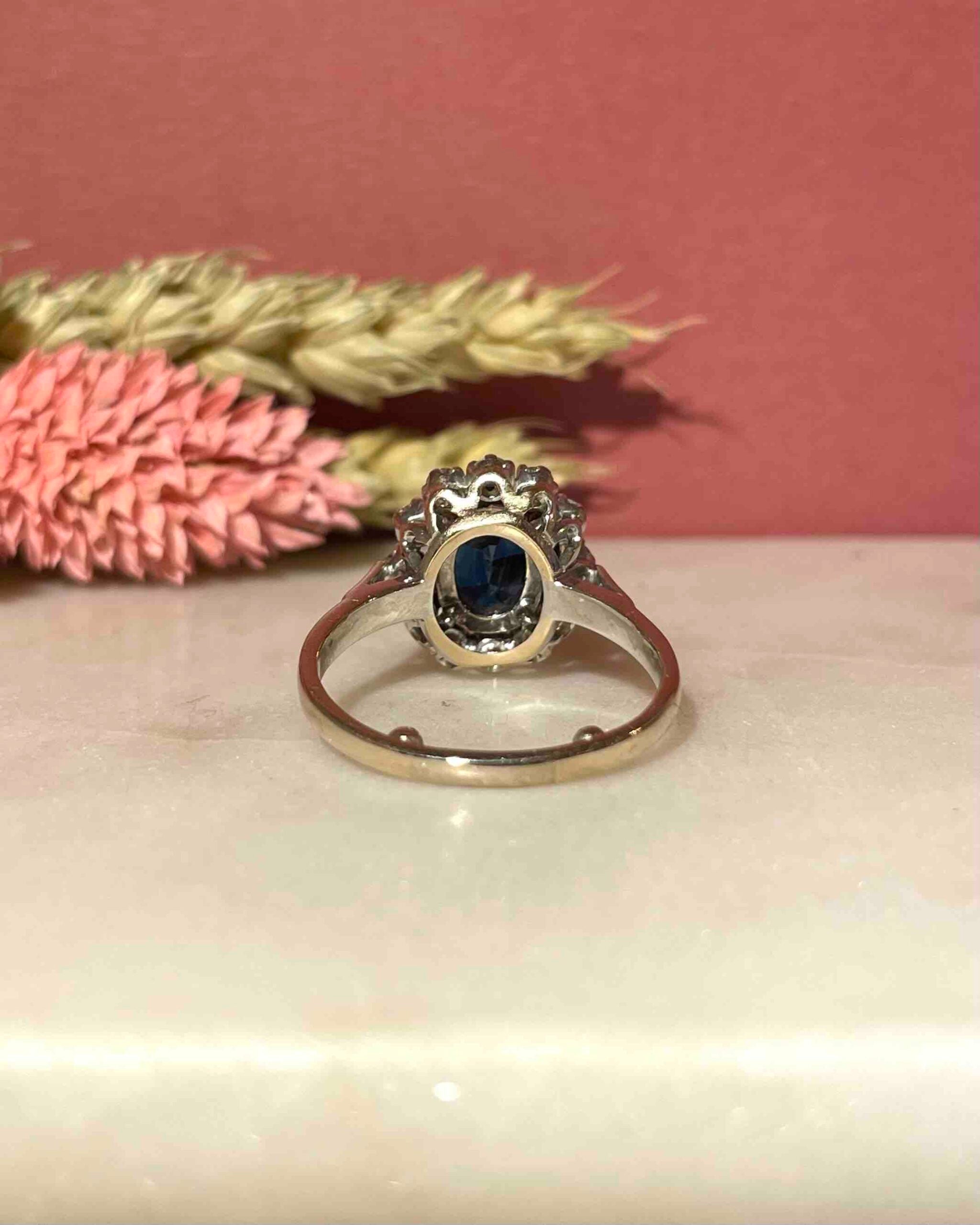 Bague Marguerite Saphir 3 carats &amp; Diamants &quot;Alexandra&quot;