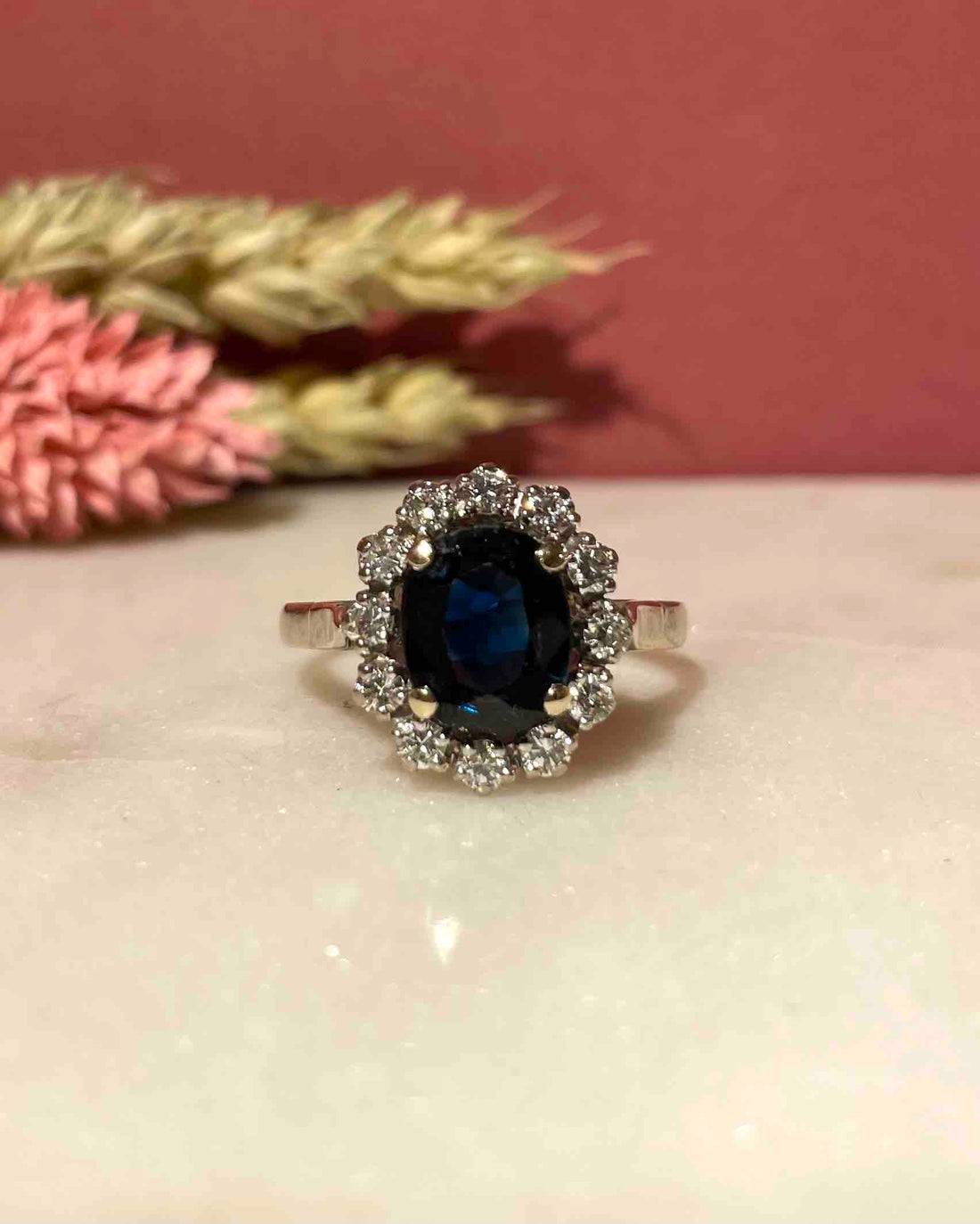 Bague Marguerite Saphir 3 carats &amp; Diamants &quot;Alexandra&quot;