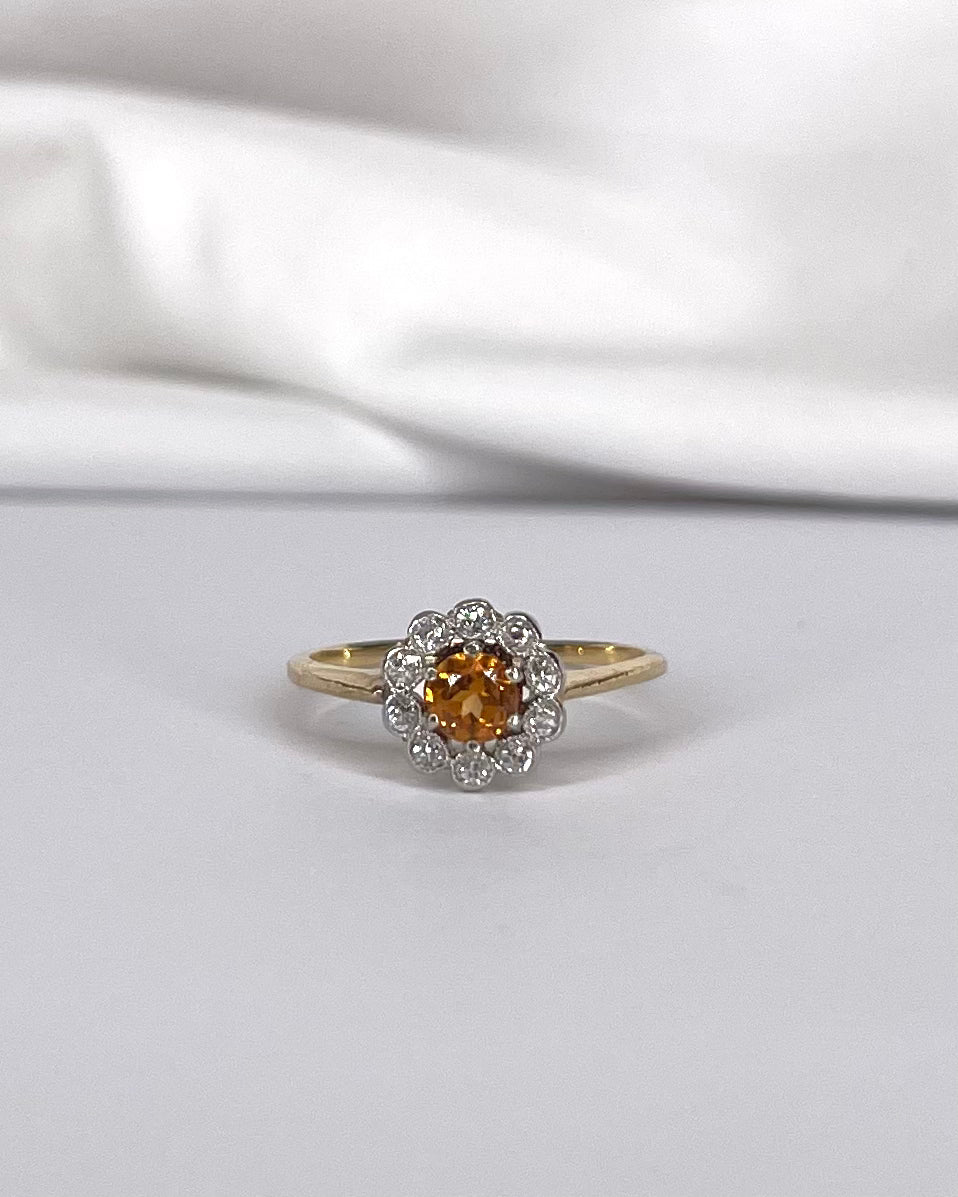 Marguerite Garnet Hessonite 0.37 carat &amp; 10 Diamonds "Alexia" Ring