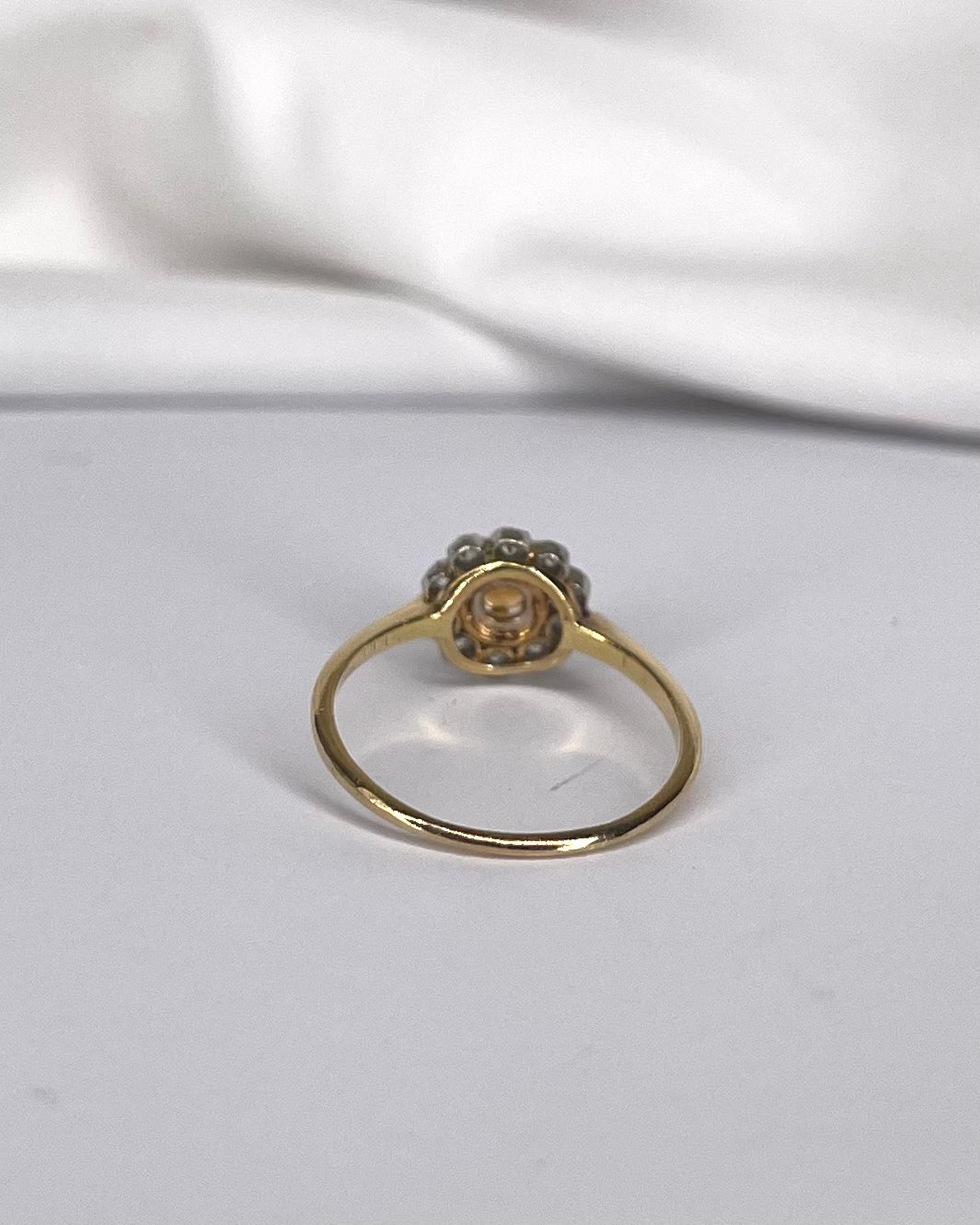 Marguerite Garnet Hessonite 0.37 carat &amp; 10 Diamonds &quot;Alexia&quot; Ring