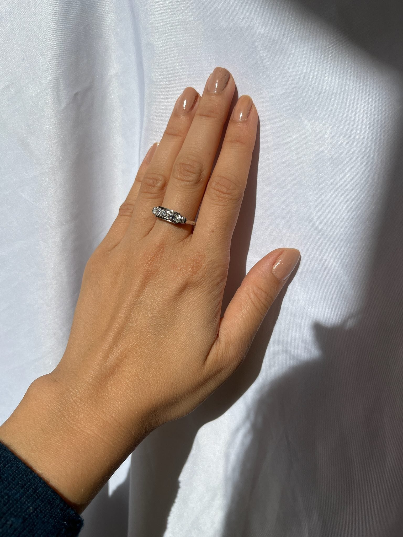 Anillo de río de diamantes "Talia"
