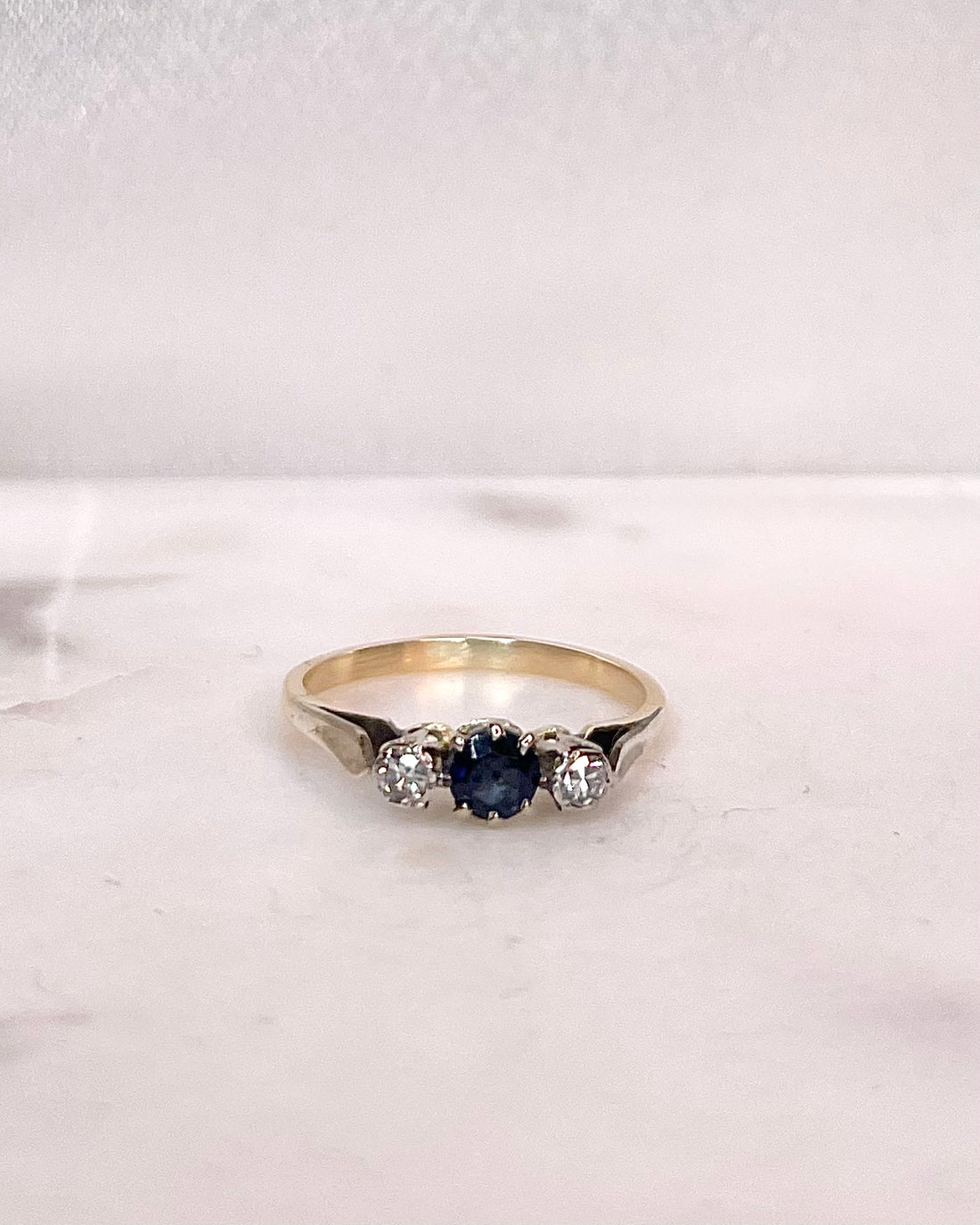 Bague Trilogie Saphir 0.40 Carat &amp; Diamants &quot;Gaïa&quot;