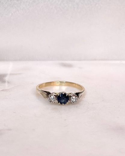 Bague Trilogie Saphir 0.40 Carat &amp; Diamants &quot;Gaïa&quot;