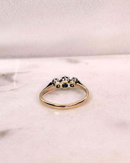 Bague Trilogie Saphir 0.40 Carat &amp; Diamants &quot;Gaïa&quot;
