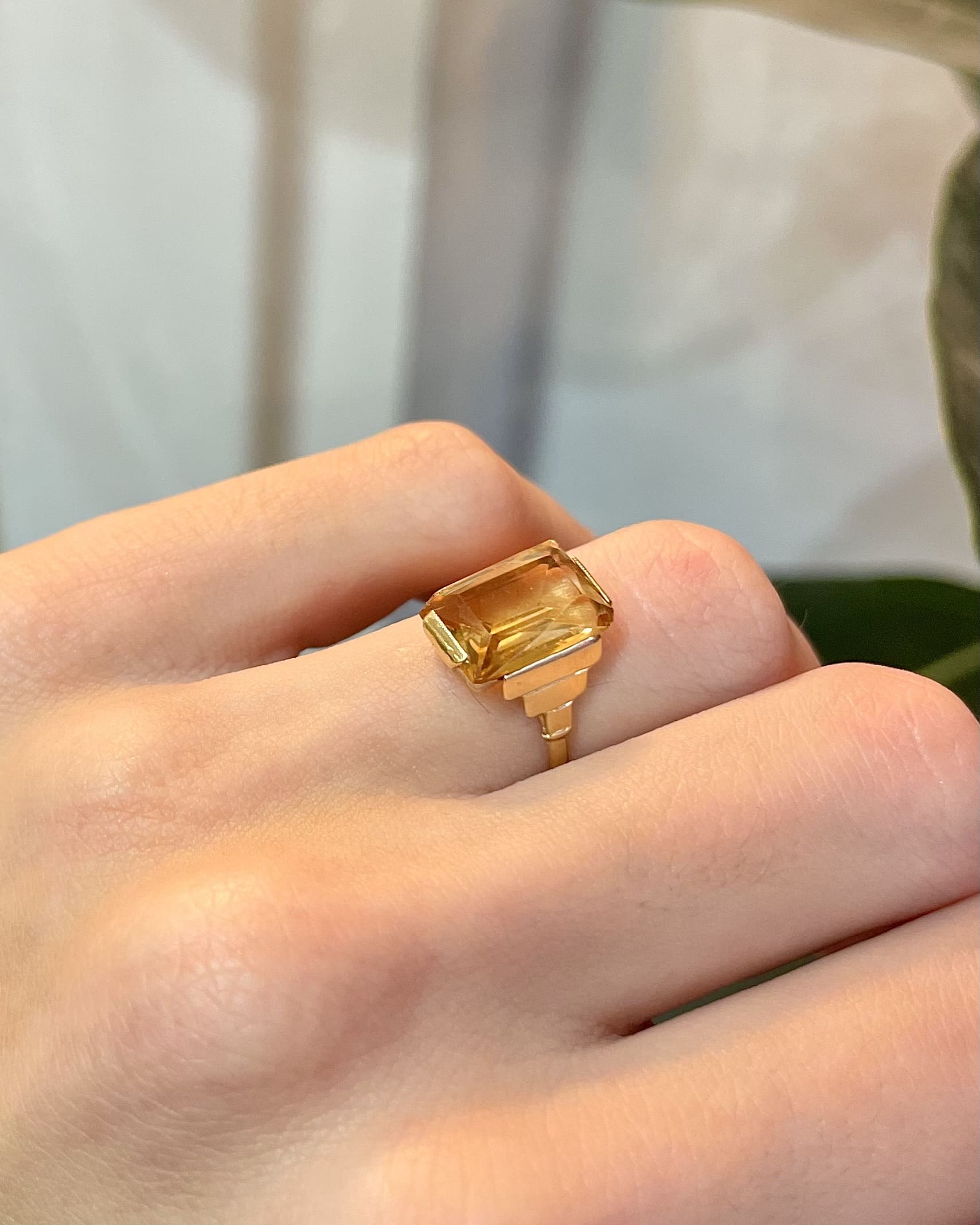 Anillo de cóctel art déco "Alana" de citrino de 2,70 quilates