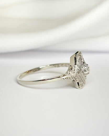 Anillo Art Decó con diamantes "Marylin"