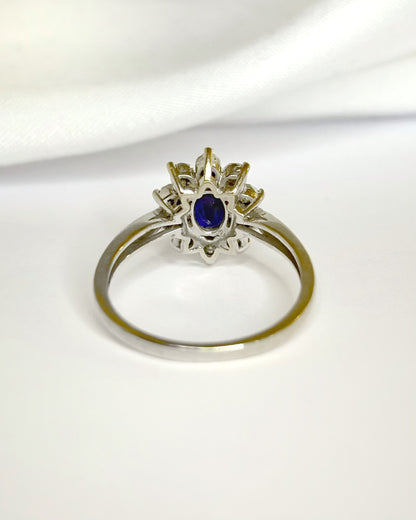 Marguerite Sapphire &amp; Diamonds Ring "Pavanne"