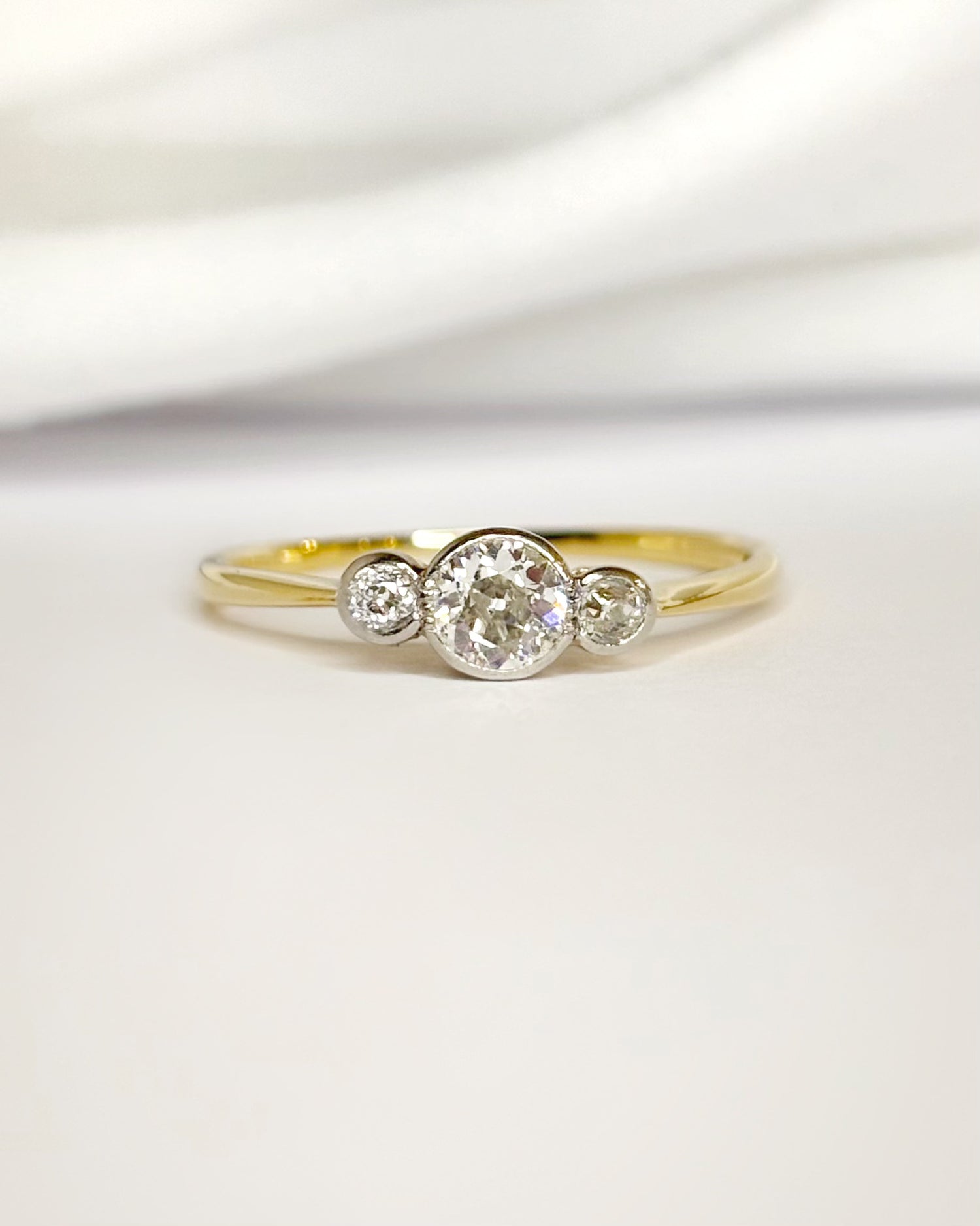 0.39 Carat Diamond Trilogy Ring "Salomé"