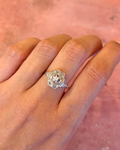 Anillo Art Decó con diamantes "Marylin"