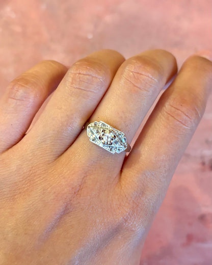 Anillo Art Déco con diamantes "Michaela"