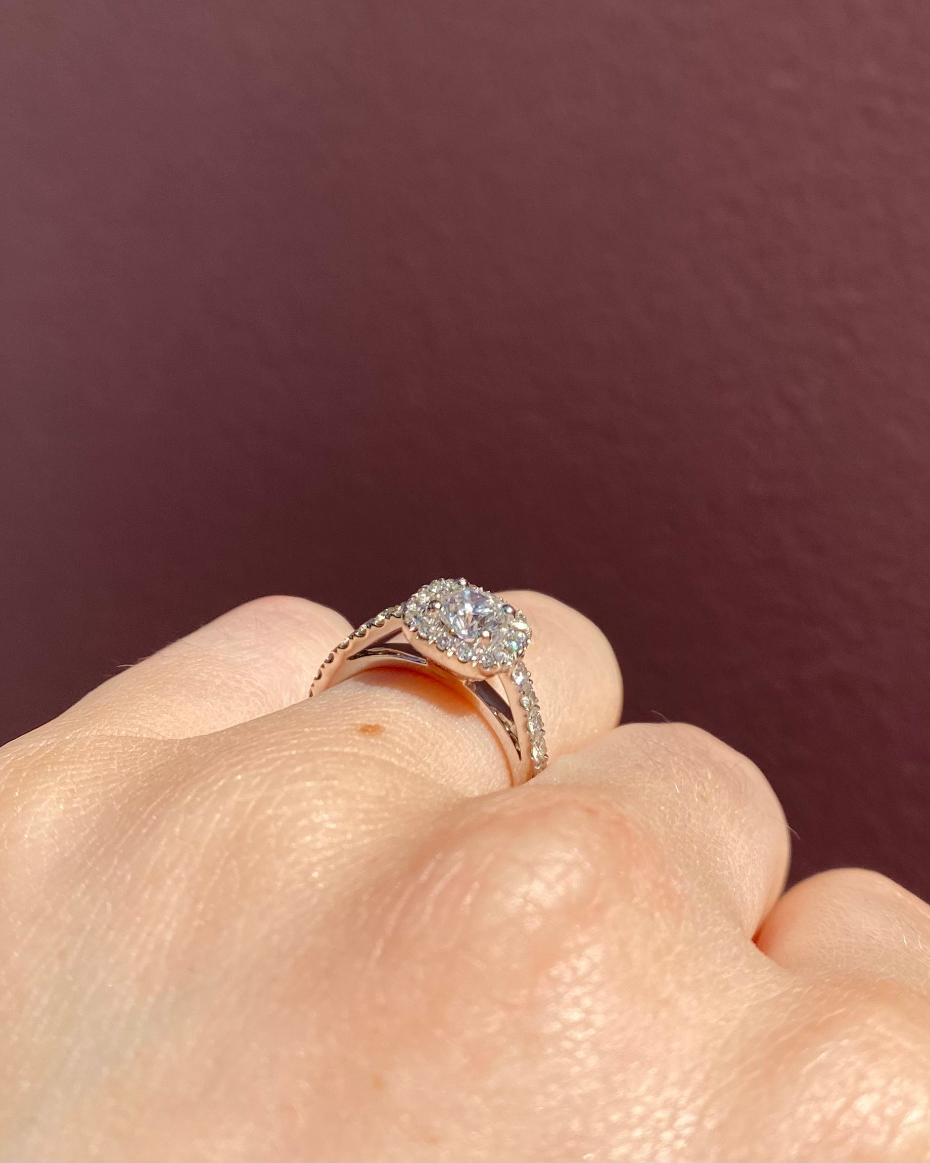 Anillo estilo Art Déco diamantes 1.05 quilates "Esmeria"