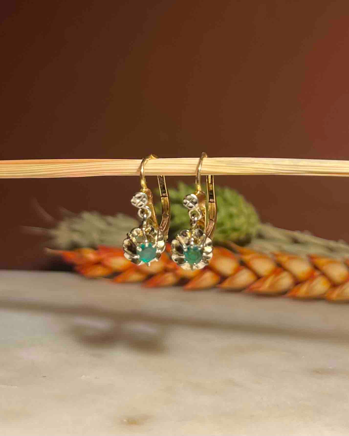 "Maélia" Emerald &amp;amp; Gold Sleeper Earrings
