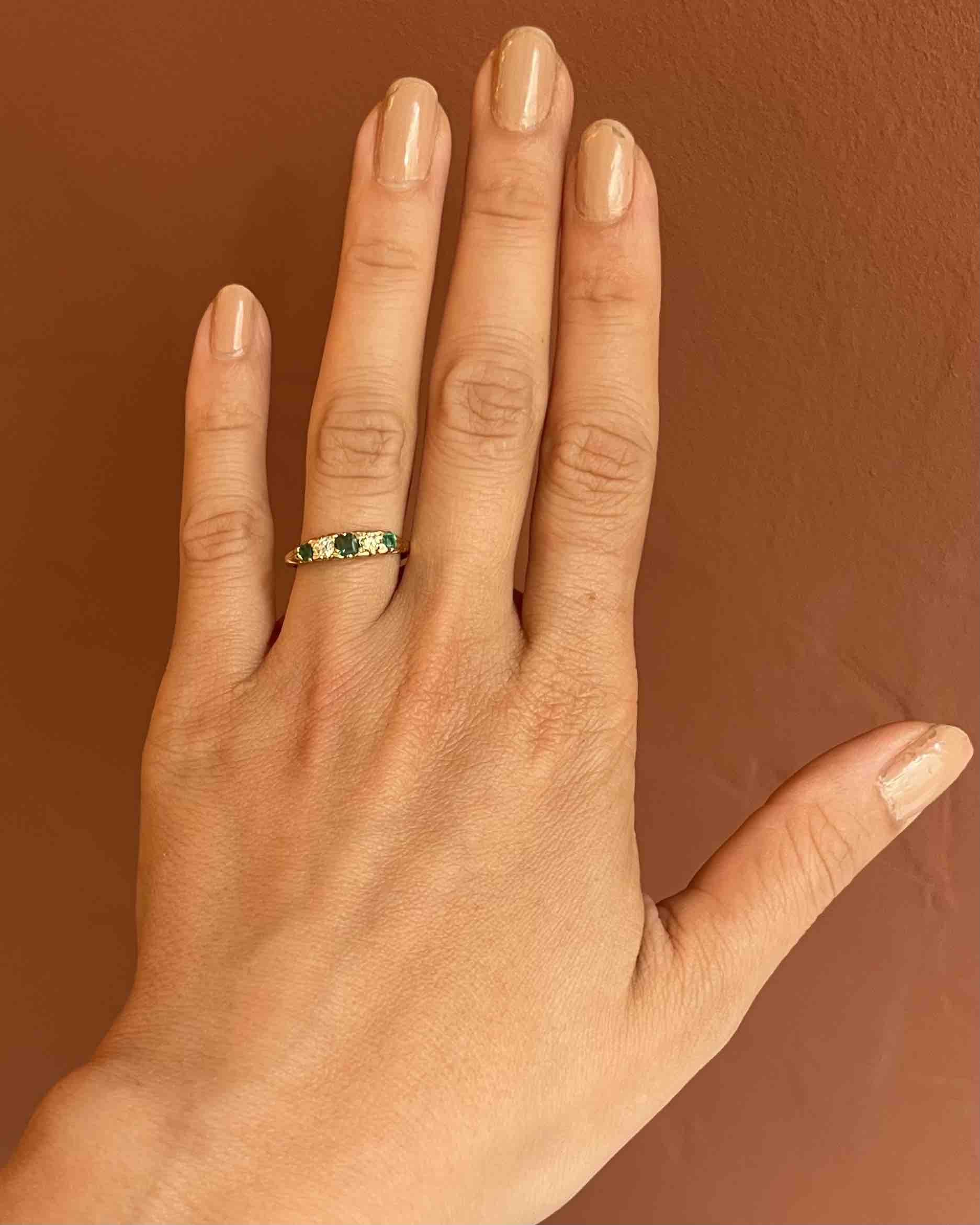 "Belen" emerald and diamond river ring