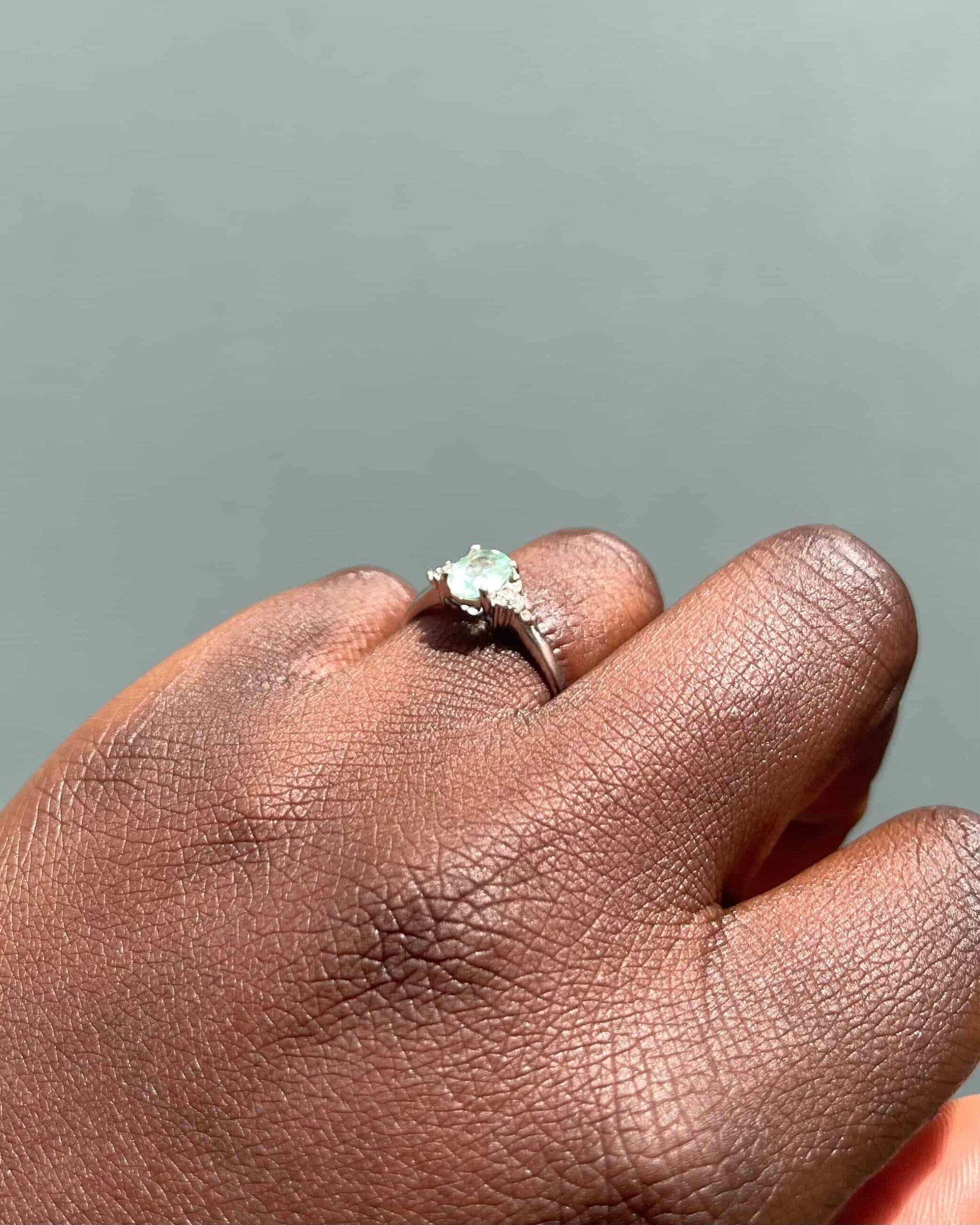 Bague Trilogie Tourmaline Verte 0.75 carat &amp; Diamants "Keyla" - Elliade Paris