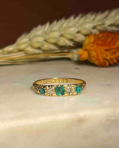 Bague rivière émeraudes &amp; diamants &quot;Belen&quot;