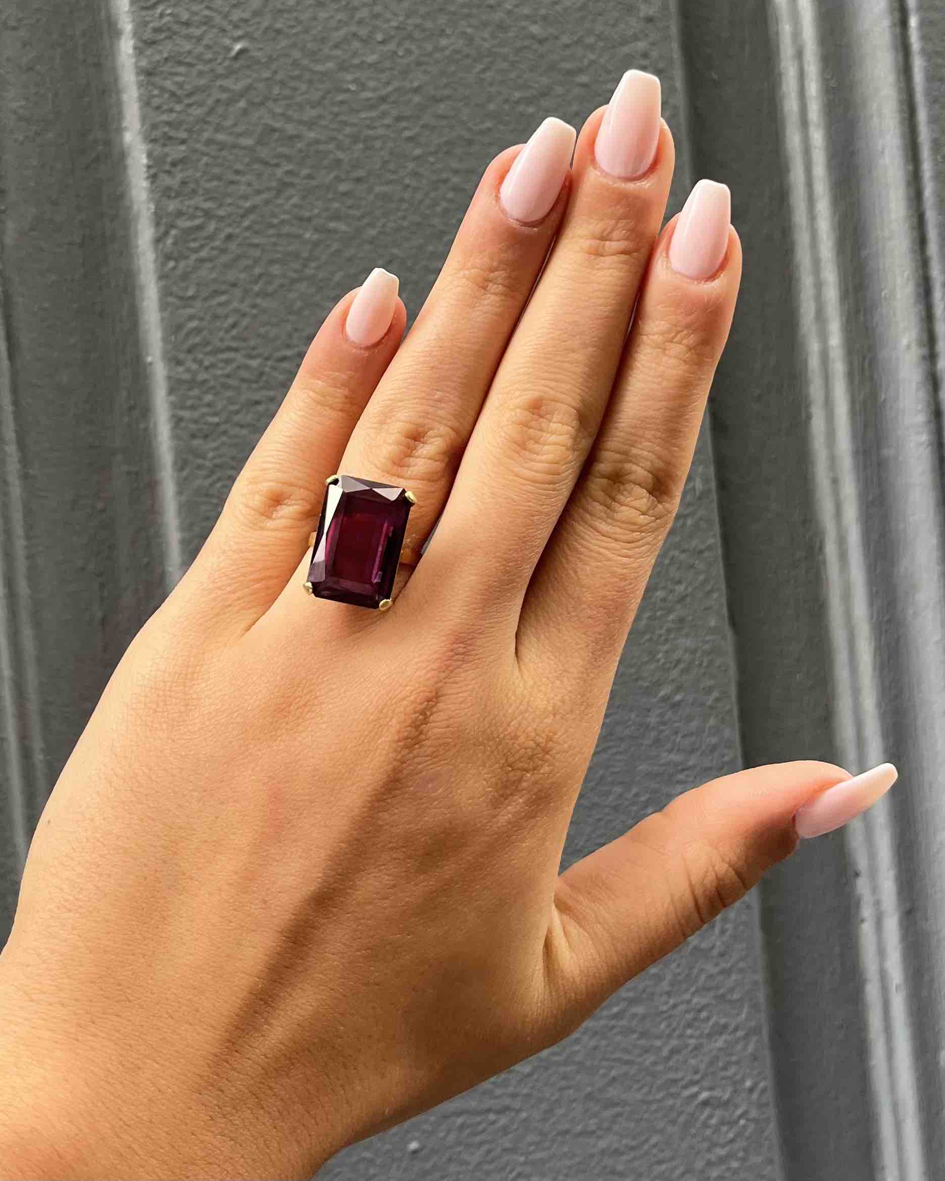 Bague cocktail Grenat 20 carats "Colombe"