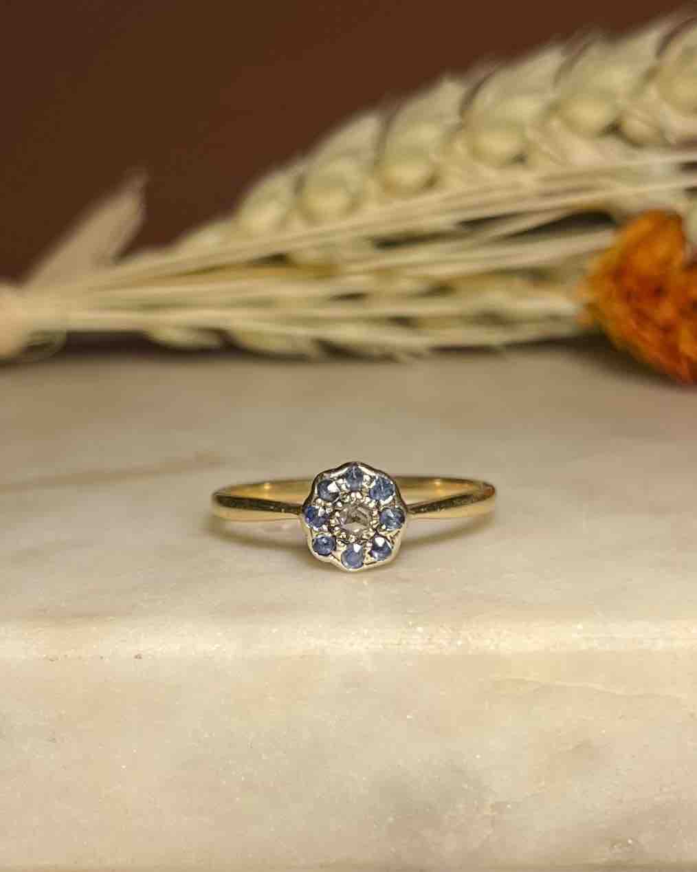 Anillo de zafiro y diamantes "Solvic" Daisy