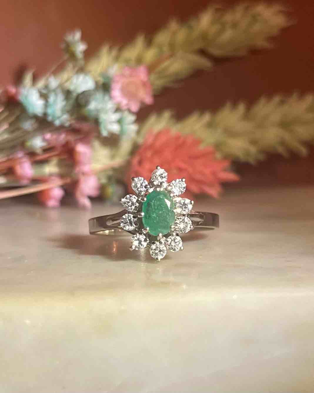 "Amri" Emerald &amp;amp; Diamond Daisy Ring 