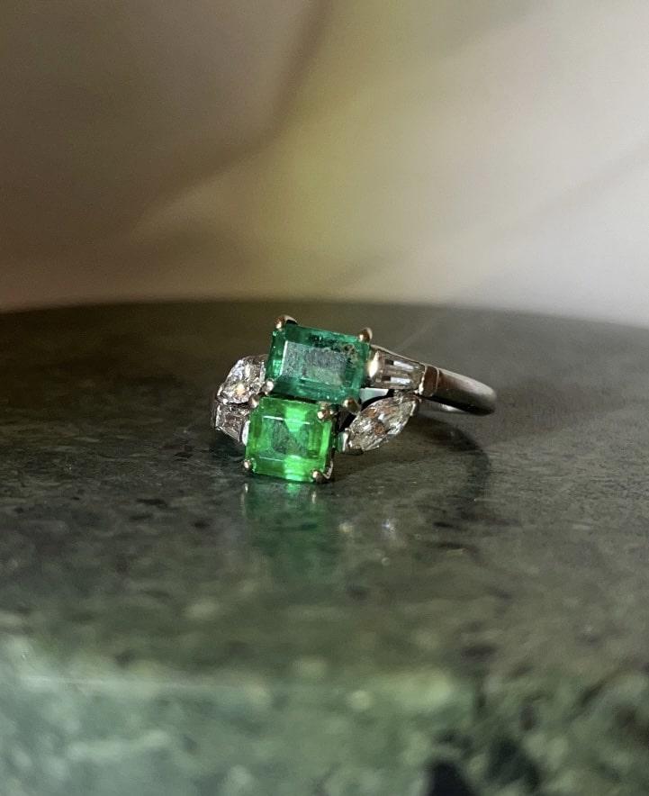 Bague Toi &amp; Moi Émeraudes et diamants "Dehia"