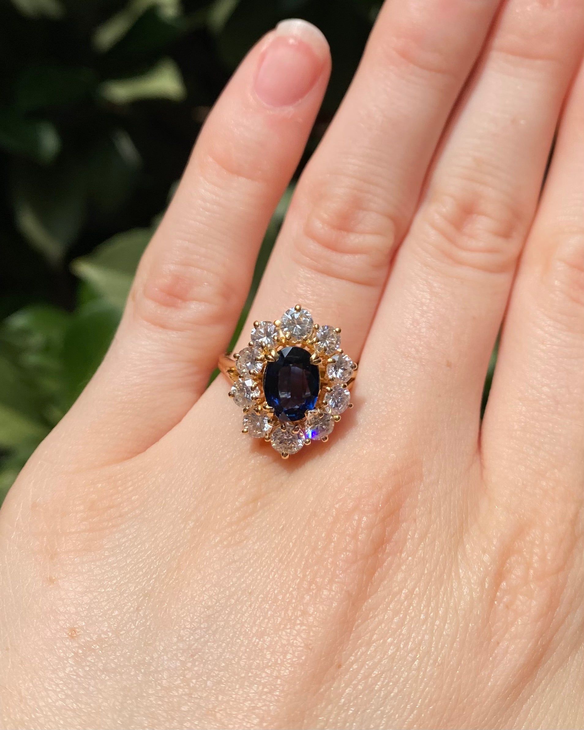 Bague Marguerite Saphir 1.20 carat &amp; Diamants 2 carats "Eleonore"