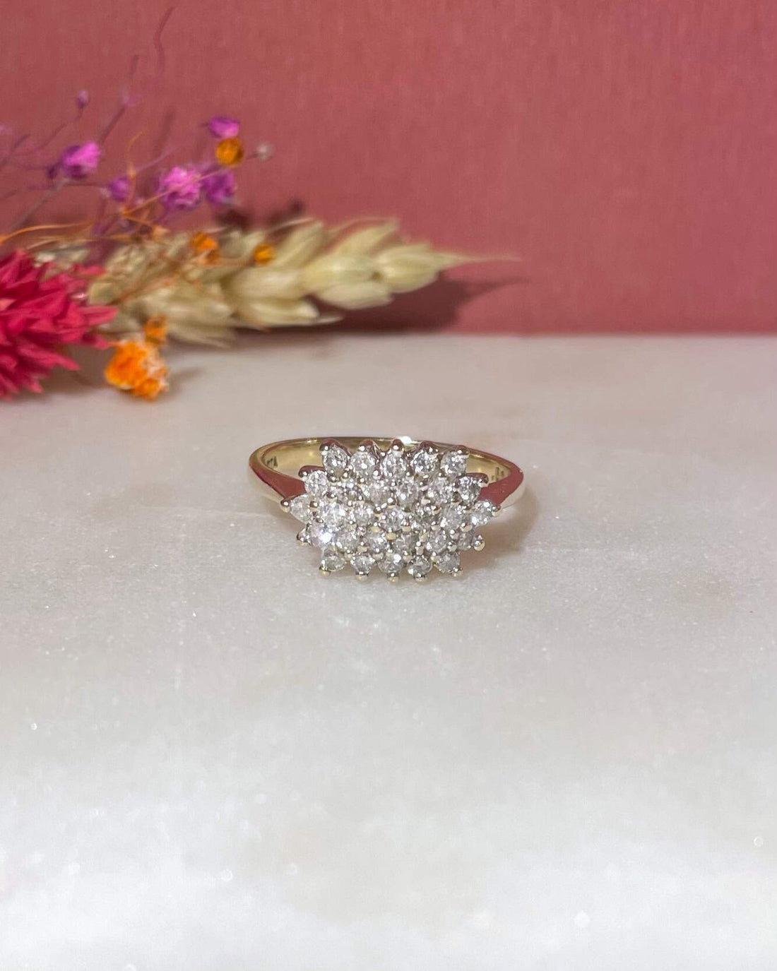 Bague Marguerite 29 Diamants 0.58 Carat &quot;Line&quot;