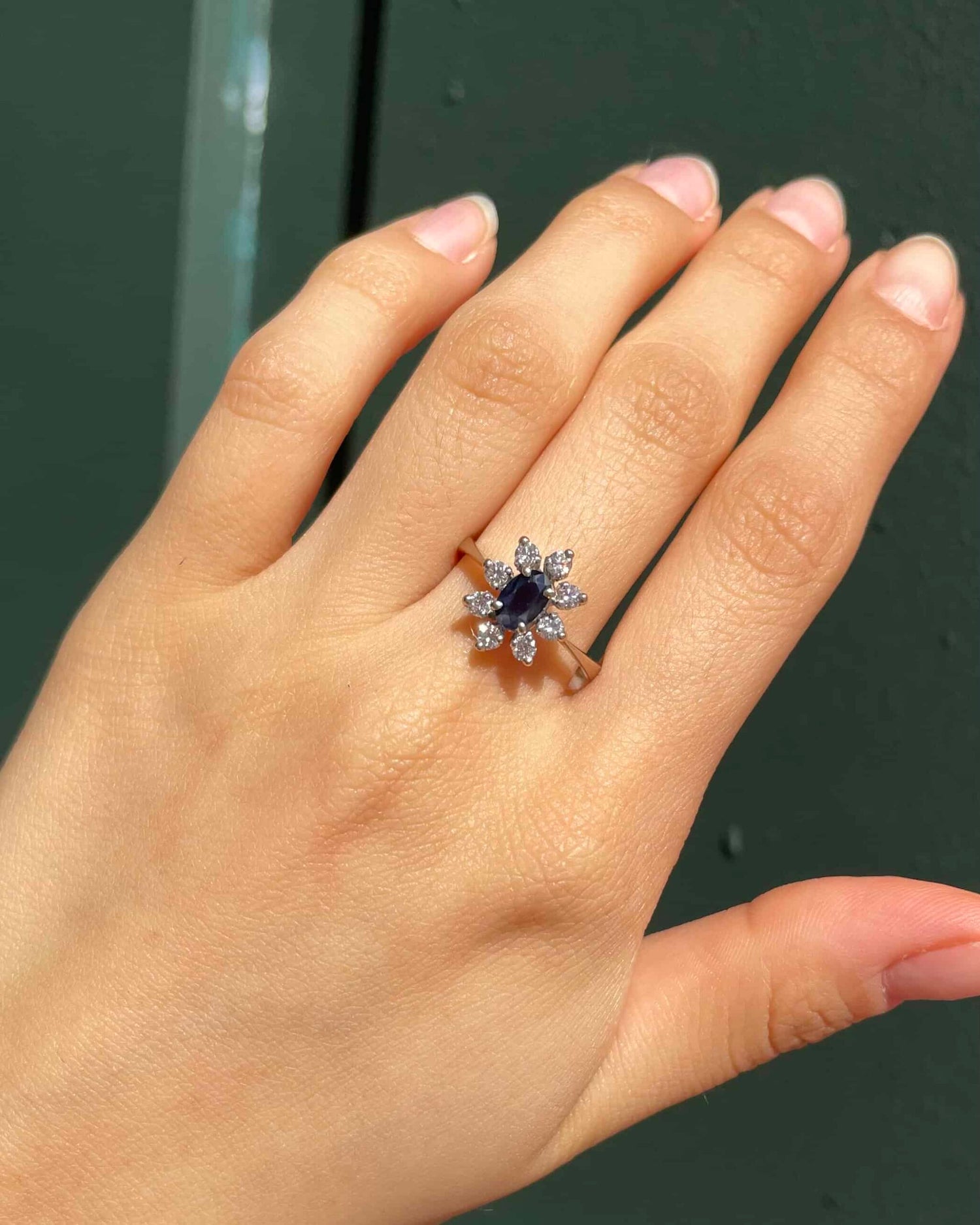 Bague Marguerite Saphir 0.55 Carat &amp; Diamants &quot;Rory&quot;
