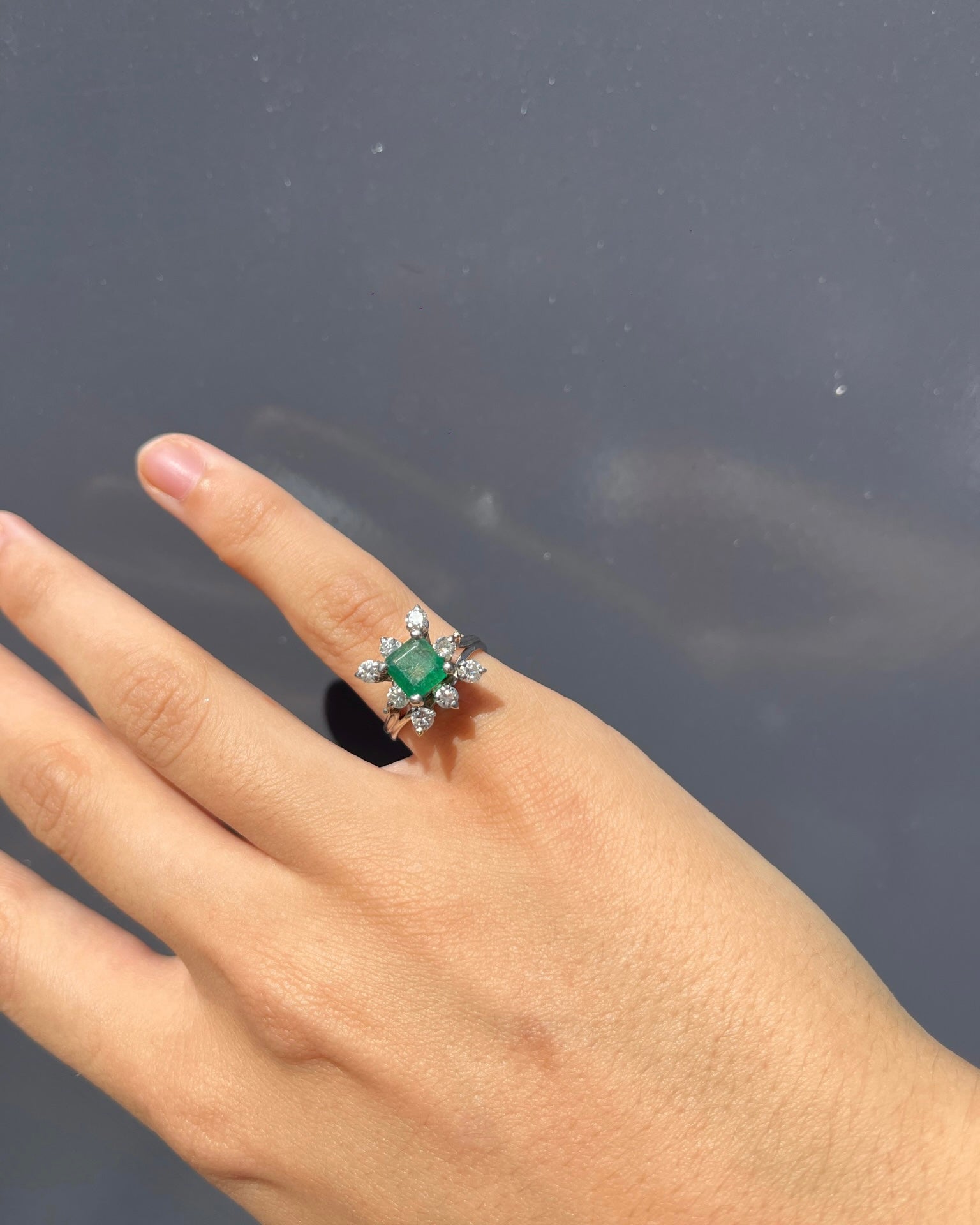 Bague Marguerite Émeraude et Diamants "June"